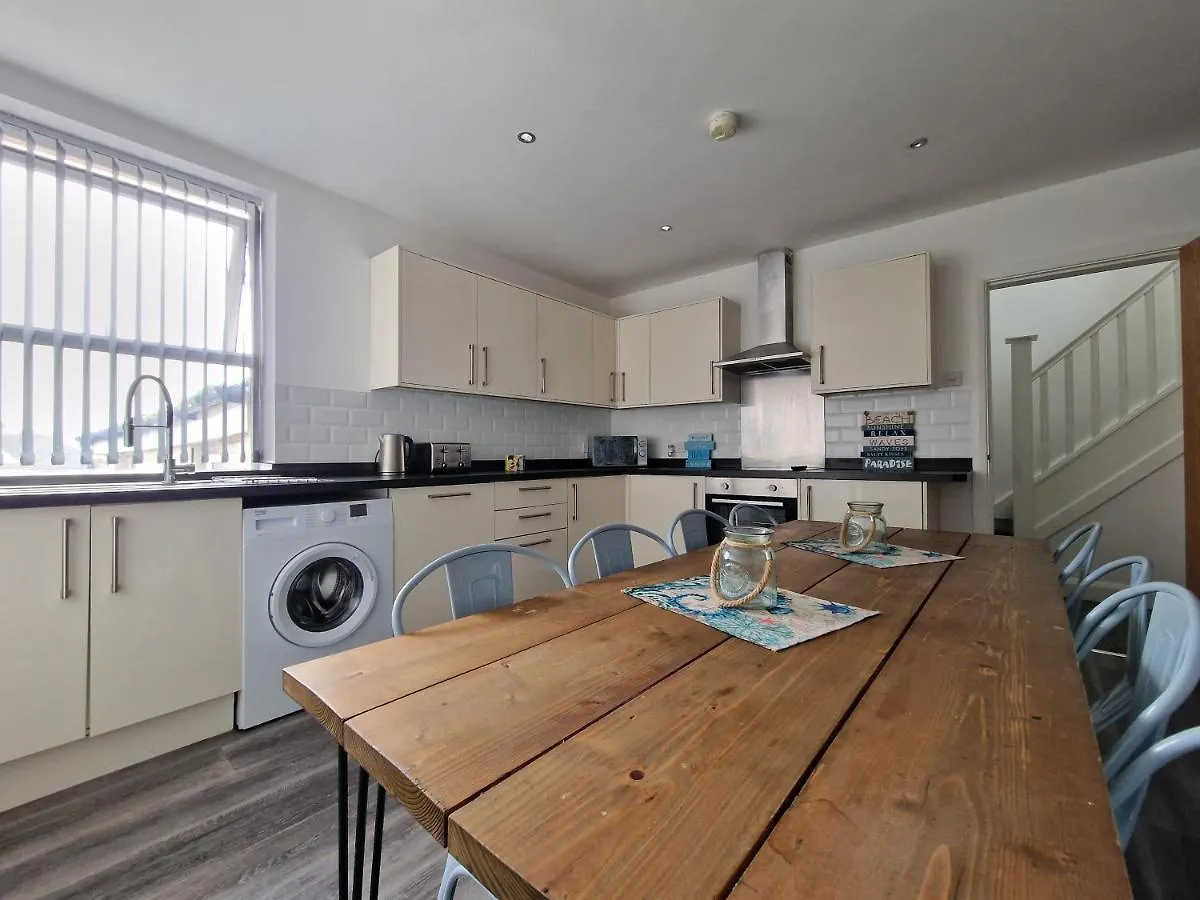 Dysa Promenade Apartments Blackpool
