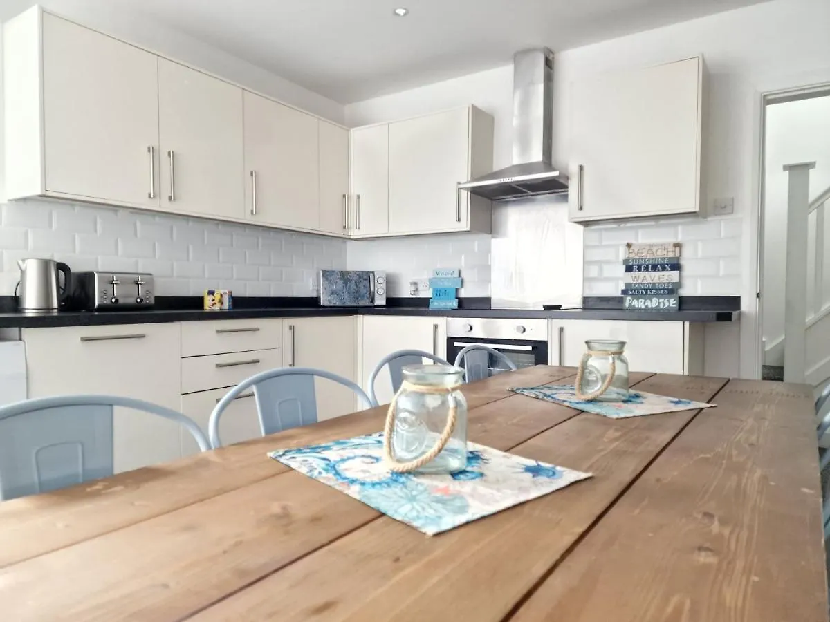 Dysa Promenade Apartments Blackpool United Kingdom